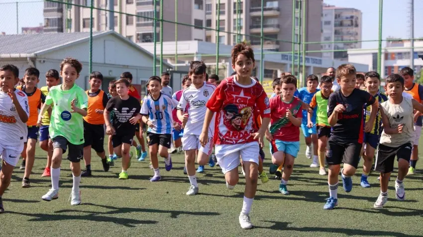 Buca'da ücretsiz futbol kursları başladı haberinin görseli