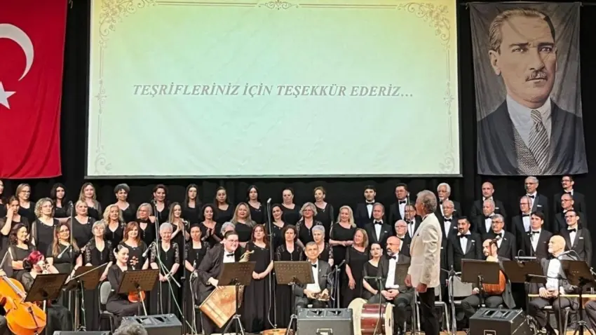 Ege Üniversitesi Korosu'ndan muazzam müzik ziyafeti haberinin görseli