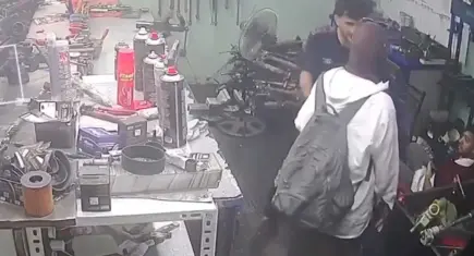 Erkekleri taciz etmişti, hastaneye yatmasına karar verildi!