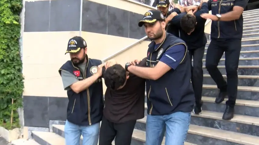 Esenyurt'taki cinayetin şüphelileri Kapıkule'de yakalandı haberinin görseli