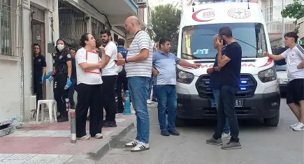 Kötü koku ihbarı ortaya çıkardı: Kardeşinin cesediyle 2 gün aynı evde yaşamış 