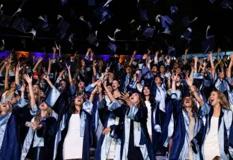 Yaşar Üniversitesi’nde mezuniyet coşkusu