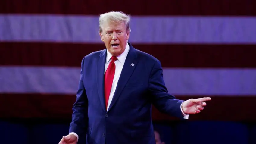 ABD Başkanı Donald Trump: İran’a cenaze törenleri nedeniyle izin verdik haberinin görseli