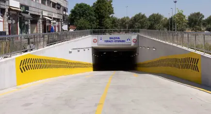 Balçova’da metro entegreli otopark dönemi başladı