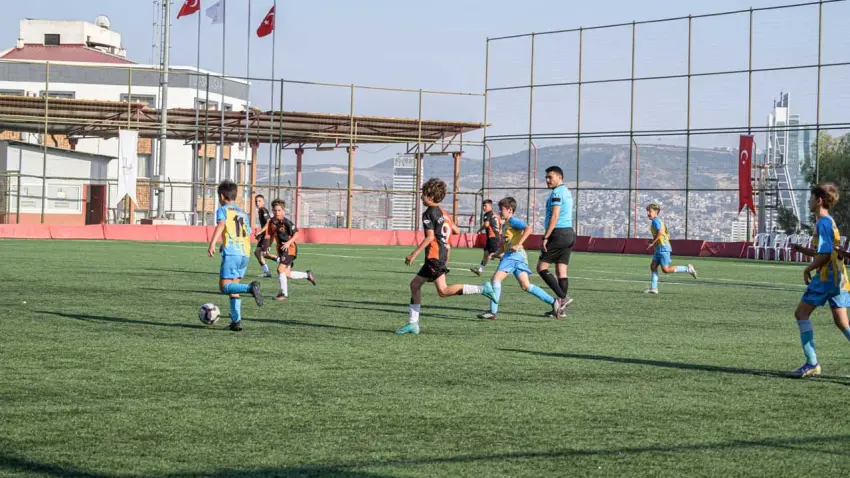 Bayraklı’da U-12 Cup heyecanı başladı haberinin görseli