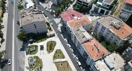 Narlıdere’de asfalt çalışmaları sürüyor