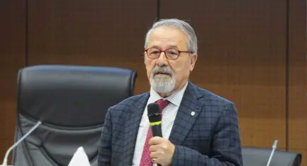 Prof. Dr. Naci Görür: Yalnız ev yaparak bir kentte yaşanmaz