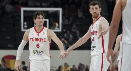 12 Dev Adam İsviçre'yi Ağırlıyor