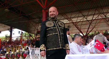 Er Meydanı'nda tarihi anlar: Altın Kemer sahibini buldu