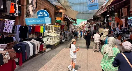 İzmir’in kalbi karanlıkta: Kemeraltı’nda elektrik isyanı