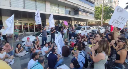 Karşıyaka'da asansör protokolü krizi