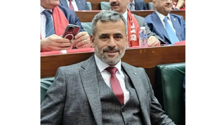 Başkan Çetinkaya silahlı saldırıya uğradı: Oğlu yaralandı haberinin görseli