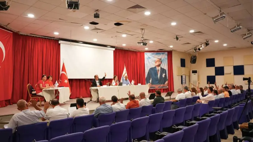 Başkan Denizli, Çeşme’de devam eden projeleri meclis toplantısında değerlendirdi haberinin görseli
