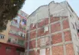 Binaya yıkım kararı verildi: Daire sahipleri mührü kırıp içeri girdi