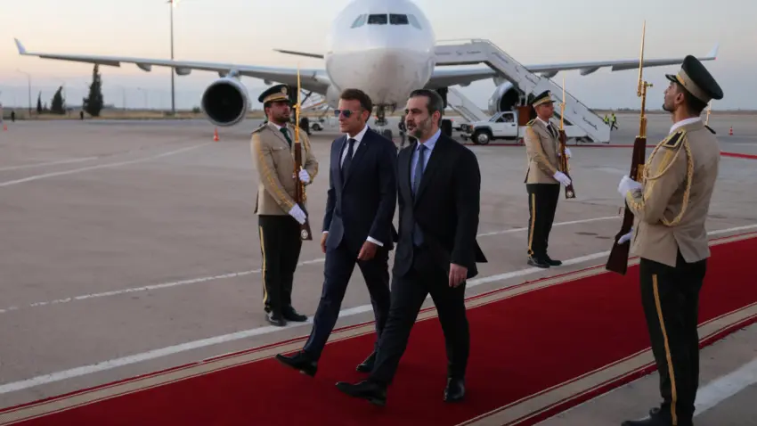 Fransa Cumhurbaşkanı Macron'un Suriye’de konakladığı otelin yakınlarında patlama! haberinin görseli