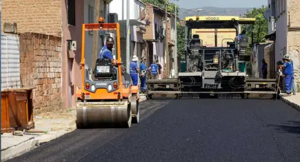 İzmir Büyükşehir’den Küçük Menderes Havzası’nda yol yenileme çalışmaları