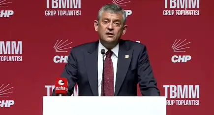 Özel'den Trump'a Anıtkabir tepkisi: Türkiye'ye gelip Anıtkabir'i ziyaret etmeyen bir Amerikan Başkanı’dır