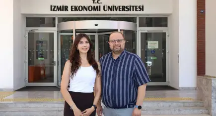 İEÜ Mezunu Elif Turan, Manchester Üniversitesi’nde doktora yapacak