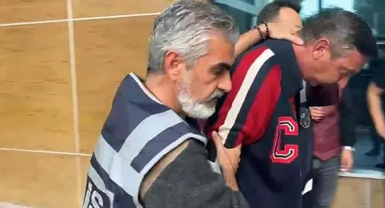 İzmir’de eski eşi ve oğluna otomobille çarpan sanığa 20 yıl 6 ay hapis