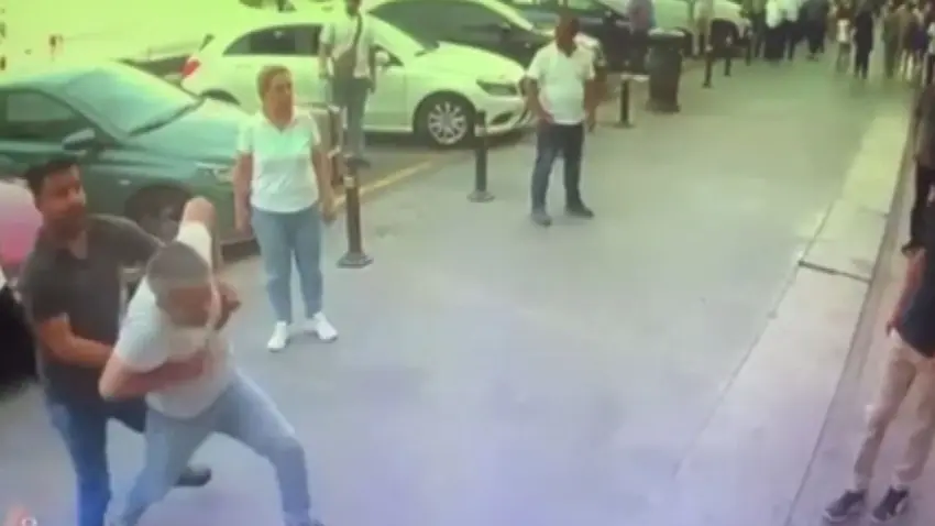 Otogarda yolcu alma kavgası bıçaklı kavgaya döndü: 2 taksici yaralı haberinin görseli
