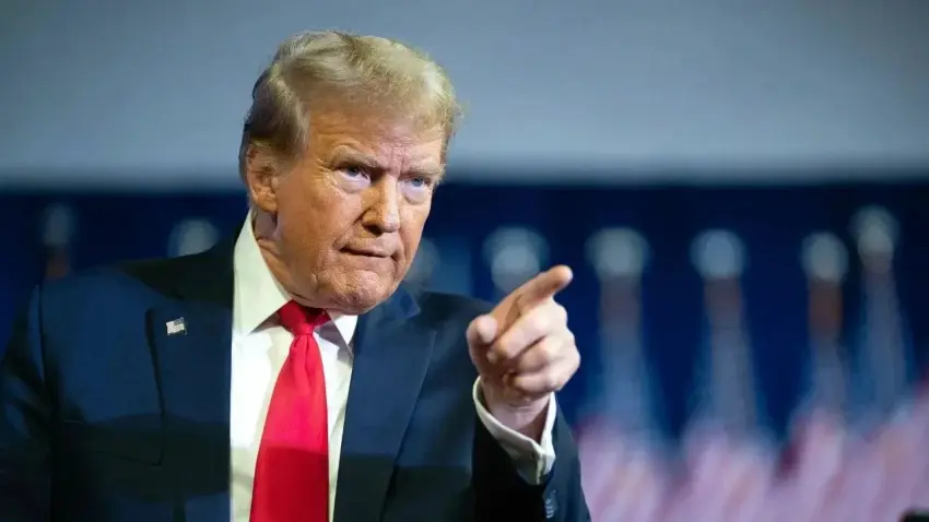 Trump İran'ı hedef aldı: Dün akşam onları çok sert vurduk! haberinin görseli