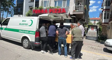 Ağaçtan düşen yaşlı adam taburcu edildikten sonra evinde ölü bulundu