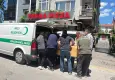 Ağaçtan düşen yaşlı adam taburcu edildikten sonra evinde ölü bulundu