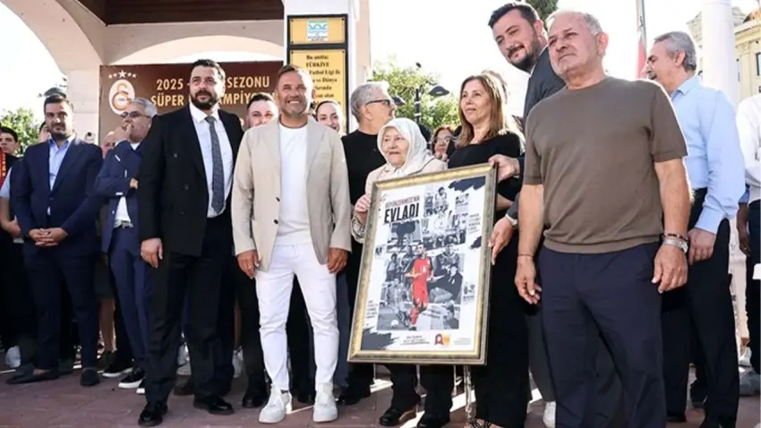 Büyükçekmece’de şampiyonluk coşkusu: Galatasaray bayrağı göndere çekildi! haberinin görseli