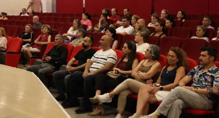 Çiğli’de balkonlar mini tarlaya dönüşüyor