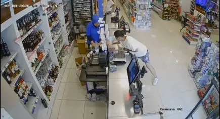 Hırsızlık yapıp kaçarken içinde çocuk olan aracı gasp etti: Antalya’daki suç makinesi tutuklandı