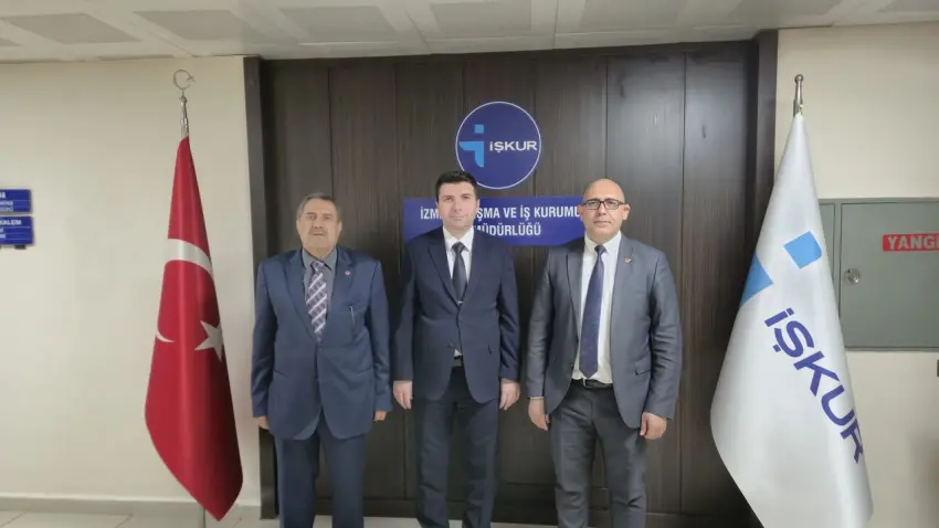 İLKSES Gazetesi’nden İzmir İŞKUR Müdürü Şeref Aktaş’a hayırlı olsun ziyareti haberinin görseli