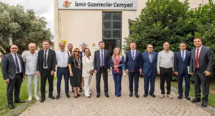 BİK Genel Müdürü Abdulkadir Çay'dan İzmir Gazeteciler Cemiyeti'ne ziyaret
