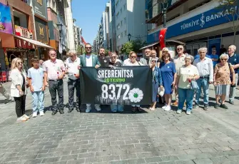 Karşıyaka'da Srebrenitsa şehitleri anıldı