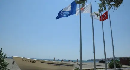Seferihisar’da 10 plajda birden Mavi Bayrak dalgalanacak