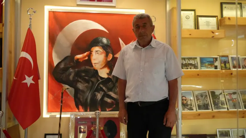 15 Temmuz şehidi Cennet’in babası: Bin evladım olsa bu aziz vatana feda etmezsem namerdim haberinin görseli