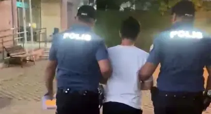 İzmir'de 27 yıl hapis cezasıyla aranan firari yakalandı