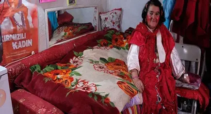 'Kırmızılı kadın' Sultan, hayatını kaybetti
