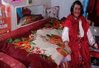 'Kırmızılı kadın' Sultan, hayatını kaybetti