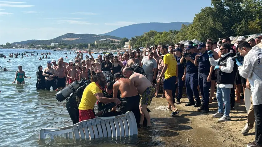Balıkesir Erdek'te denizde erkek cesedi bulundu haberinin görseli