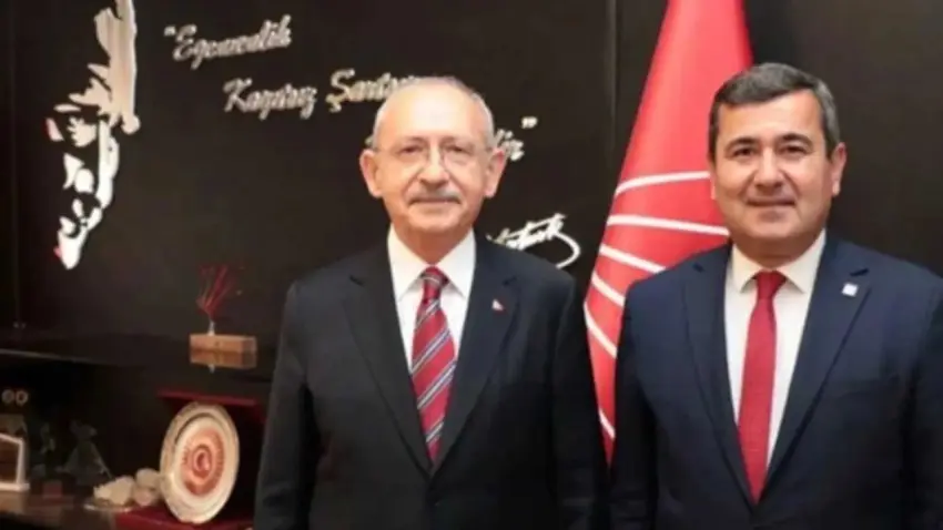CHP Muğla İl Başkanlığı'na atanan Halil Karahan'a öz oğlundan tepki: Benim başkanım değil! haberinin görseli