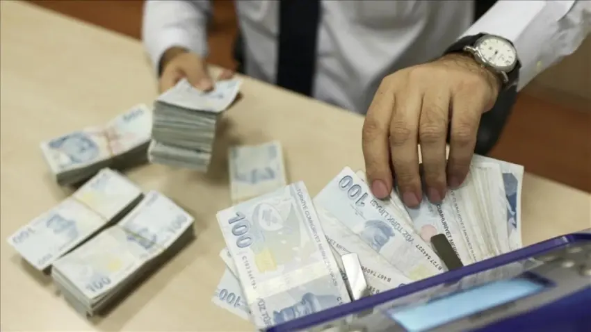 Ciroda yükseliş, ticaret hacminde düşüş haberinin görseli