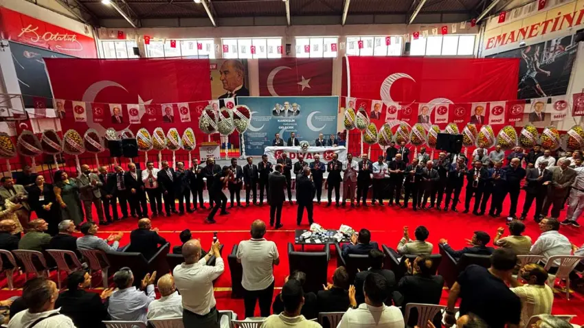 MHP, İzmir'de 24 ilçede kongre sürecini tamamladı haberinin görseli