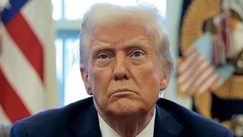 Trump, Hürmüz Boğazı için yeni kararı duyurdu: Yüzde 20 geçiş ücreti alınacak haberinin görseli