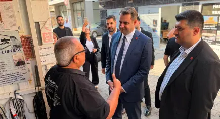 Çağatay Güç Karabağlar'da esnafla buluştu: Ekonomik yükü esnaf taşıyor