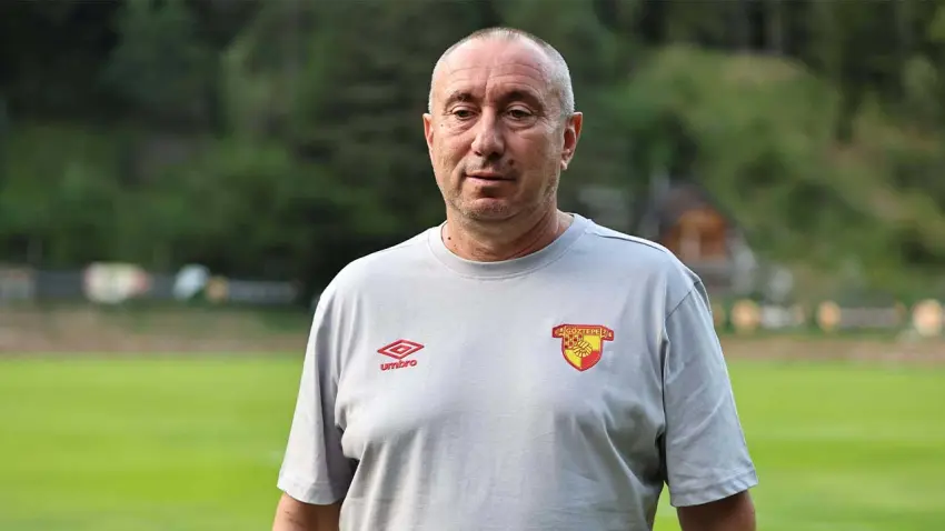 Stanimir Stoilov: 1 ya da 2 transferi kampa yetiştireceğiz haberinin görseli