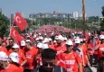 Binlerce kişi 15 Temmuz Şehitler Köprüsü'nde buluştu