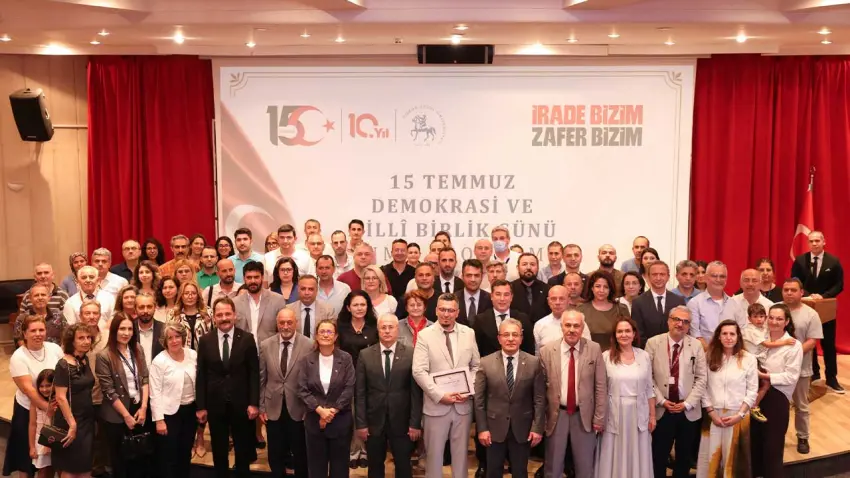 DEÜ’de 15 Temmuz Demokrasi ve Millî Birlik Günü anıldı haberinin görseli