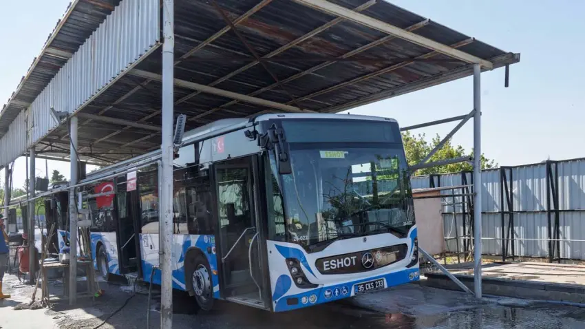 ESHOT’un geri dönüşüm sistemiyle ayda 2 bin 200 ton su yeniden kazanılıyor haberinin görseli