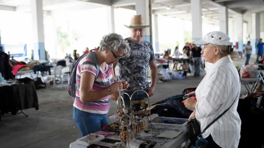 İzmir'de ikinci el pazarları dört ilçede kurulacak haberinin görseli