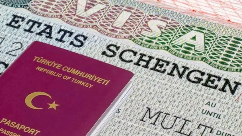 Schengen çilesine ‘güvenilir kişi’ formülü: Türklere 2 ve 5 yıllık vize geliyor haberinin görseli